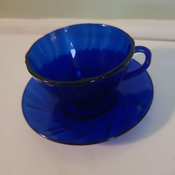 Duralex Cup and Saucer # 3 - Picture 1 of 6